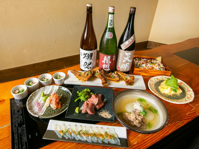 女性好みの料理が並ぶ『和風創作コース』で楽しい集い