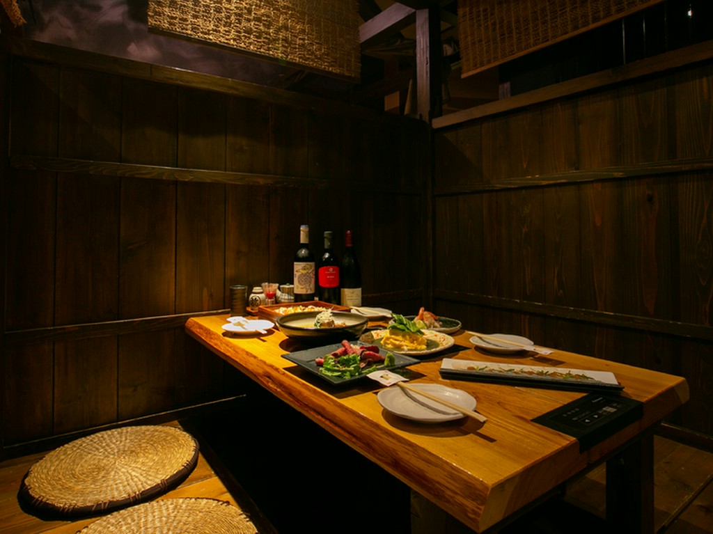 店構えも木のぬくもりのある、お洒落な雰囲気