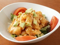 アボカドがたっぷり、自家製マヨネーズで!