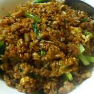 強火炒飯の香り、自家製黒酢の甘味。女性にも、男性にも人気！