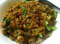 強火炒飯の香り、自家製黒酢の甘味。女性にも、男性にも人気!