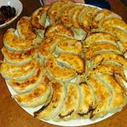 大型で爆汁！
・国産ホホ肉使用。
・特注皮
・特殊素材及び野菜

#ハッピーバースデー餃子
