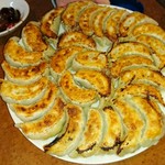 大型で爆汁！
・国産ホホ肉使用。
・特注皮
・特殊素材及び野菜

#ハッピーバースデー餃子
