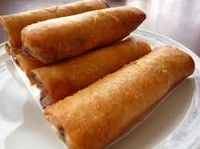 エビ、肉、野菜がたっぷりの具。縁起の逸品。