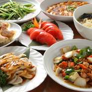 「料理」
・前菜
・人気料理4品
・31品より選び放題。

「飲み放題」
ハイボールを始め、ほろ酔いサワー、カクテル、焼酎、ビール等50種類飲み物。