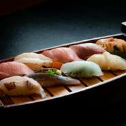 その日のネタの中でも、厳選された10貫。大変と好評です。