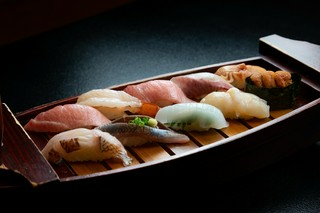 本日のおまかせ握り10貫