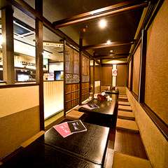 【お座敷（掘りごたつ）席】 最大25名様ご用意