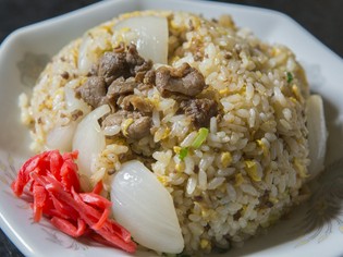 淡路島の食材のうま味を凝縮！ 『淡路島チャーハン』