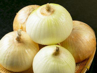 甘みがあって美味しいと評判の淡路島産玉ねぎ