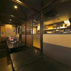 ご友人と和気あいあいと過ごせる掘りごたつ席