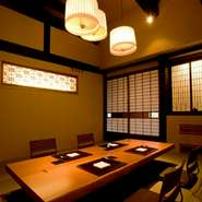 掘りごたつタイプの個室です。（個室料を頂戴いたしております）
