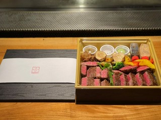 ステーキ重 テイクアウト出来ます(ご来店時)