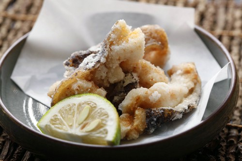 うつぼの唐揚げ（土佐の珍味）