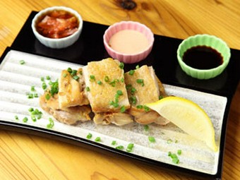 若どりのオーブン焼き3種類のソースで