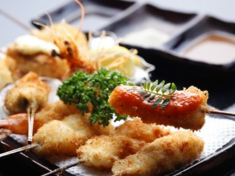風来屋おすすめ串かつメニュー15串をご堪能頂けるコースとなっております。