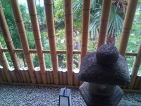 ※ご予約を承って、お席をご用意いたします。