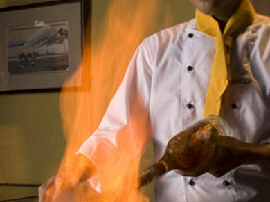 目の前でシェフが焼き上げる最高級ステーキがお手頃価格で