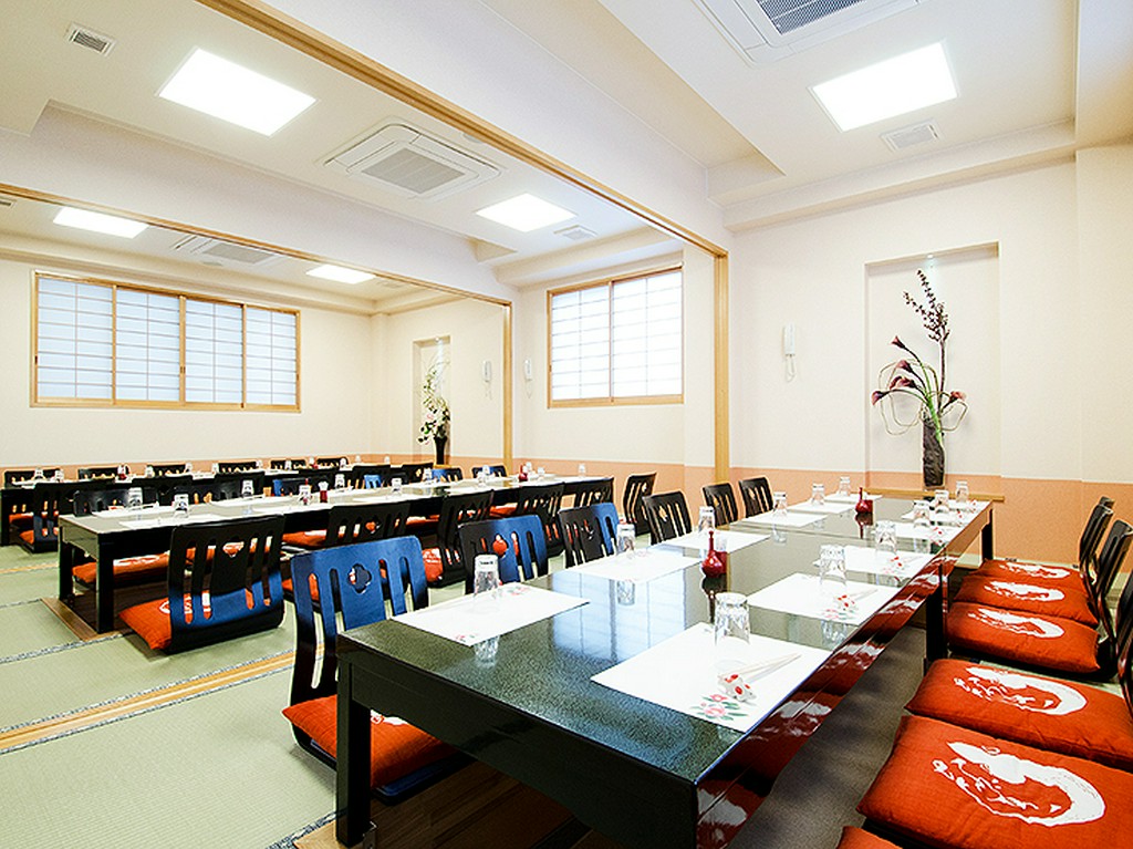 今年の新年会は、うなぎ屋で！ ４名様～５０名様迄、個室有り