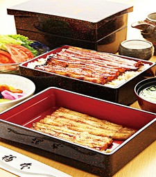 ■　うなぎ二段重　各種ございます。