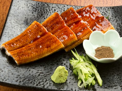 旬が生きる逸品を肴に地酒を愉しむ、粋なひととき