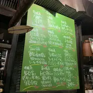 旬の食材などを使った店主の気まぐれ料理！気まぐれですが本気です。店内のチョークボードをcheck！