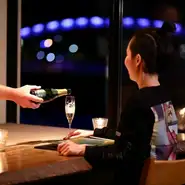 カウンターで沼津を知り尽くした店主との会話も楽しみの1つ