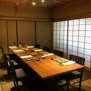 3階個室を設えました。3名様から個室をご用意いたします。最大30名迄お席をご用意で致します。予約の際ご相談ください。