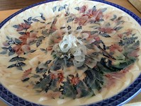 天然トラフグコースの概要
フグ皮の煮凝り・てっさ・てっちり・唐揚げ・白子焼き・雑炊のフルコースです
事前予約にて