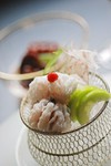 夏と云えば祇園祭から始まる鱧料理
落とし・お椀・焼き・天婦羅・鮨とバリエーション豊富な鱧をお楽しみください