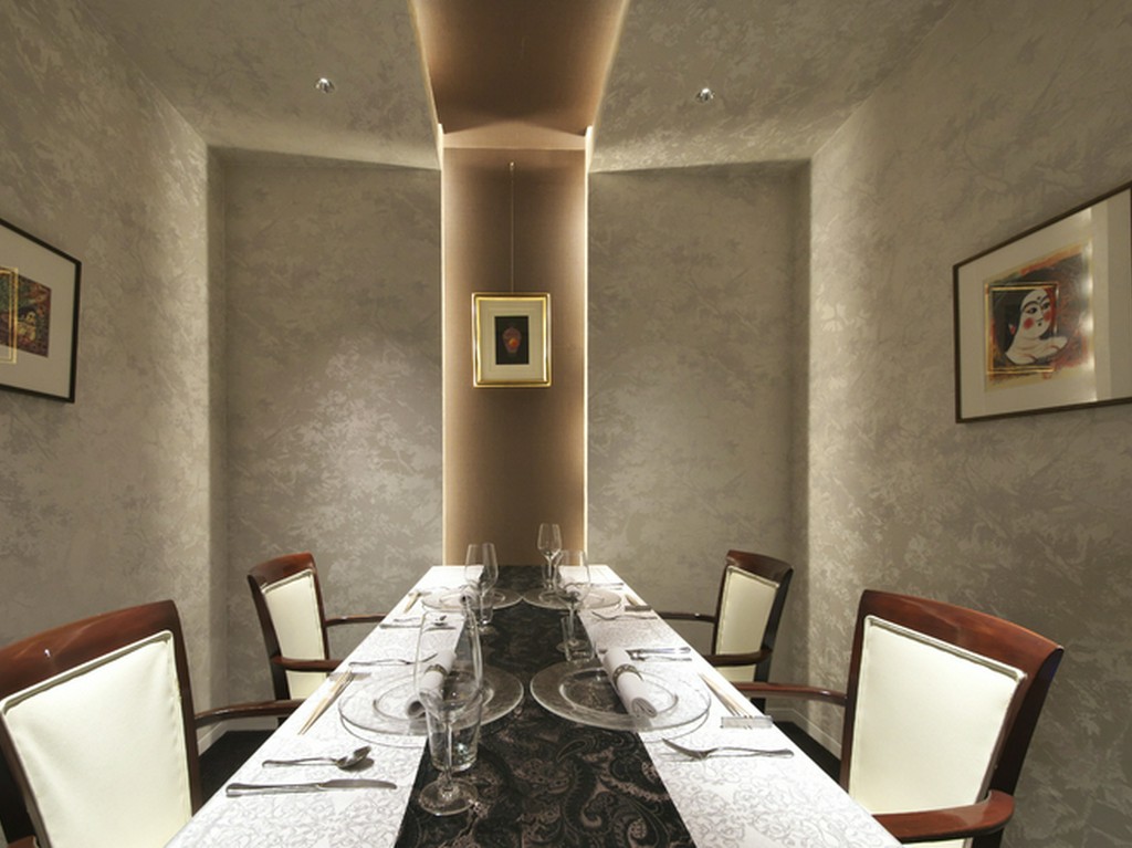 フレンチに和の趣を取り入れた シェフこだわりの鉄板焼きコース