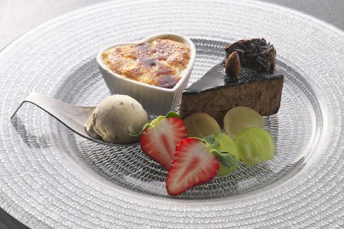 四季折々のフルーツを使った季節のデザート