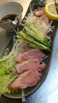 茹で上げた小腸をポン酢でサッパリと。