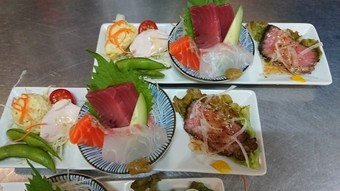 もつ鍋中心のお気軽コースです。
予算を飲み代に回したい、他の料理も食べてみたいグループに最適です。


