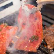 焼肉は安心で安全な国産の和牛にこだわり、使用しています