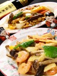 自家製XO醤をぜいたくに使用した二品です！XO醤には、高級素材がふんだんに使用されています。ぜひお試しを！