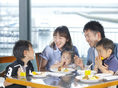 全国で家族の食事に使えるお店 カフェ ヒトサラ