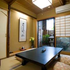 ご予約はお早めにお願い致します。お待ち致しております。