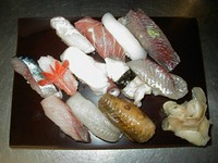 地物ばかりのネタ、おすすめのにぎりです。