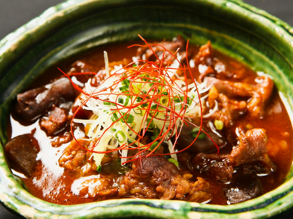 赤味噌の風味がじっくり染み込んだ『牛すじのどて煮』