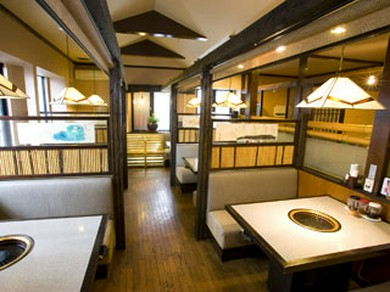 テーブル席でご家族で♪