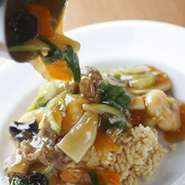 フカヒレスープ、五目おこげの入った『ぐらコース』は特別な日にオススメです♪(要予約)