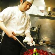 中華料理に欠かせないラー油は、手づくりというのがこだわり。ひと味違った味わいを楽しんでください。