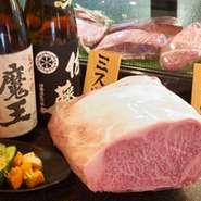 日本酒、焼酎ともに、レアなものを用意しています。
うちのコンセプトは「より良いものをより安く！」
お肉もお酒も日替わりでおススメもしていますので
いろいろおためしください！
