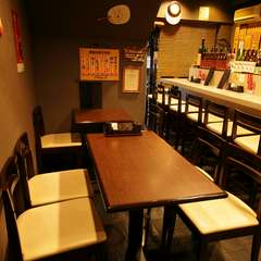 最大20名様まで対応の店内は、貸切も可能