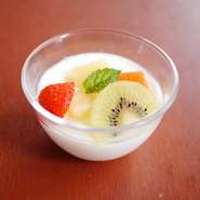 ミニ杏仁豆腐（ランチ限定）