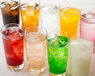 お食事の方にはランチドリンクを200円で提供いたします