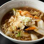 五目あんかけラーメン　880円