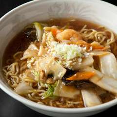 五目あんかけラーメン　880円