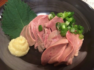 低温調理済　8割がた生食感の鶏レバ刺し